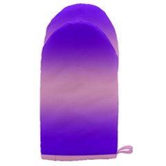 Indigo Violet To Cotton Candy Pink Bilinear Gradient Microwave Oven Glove